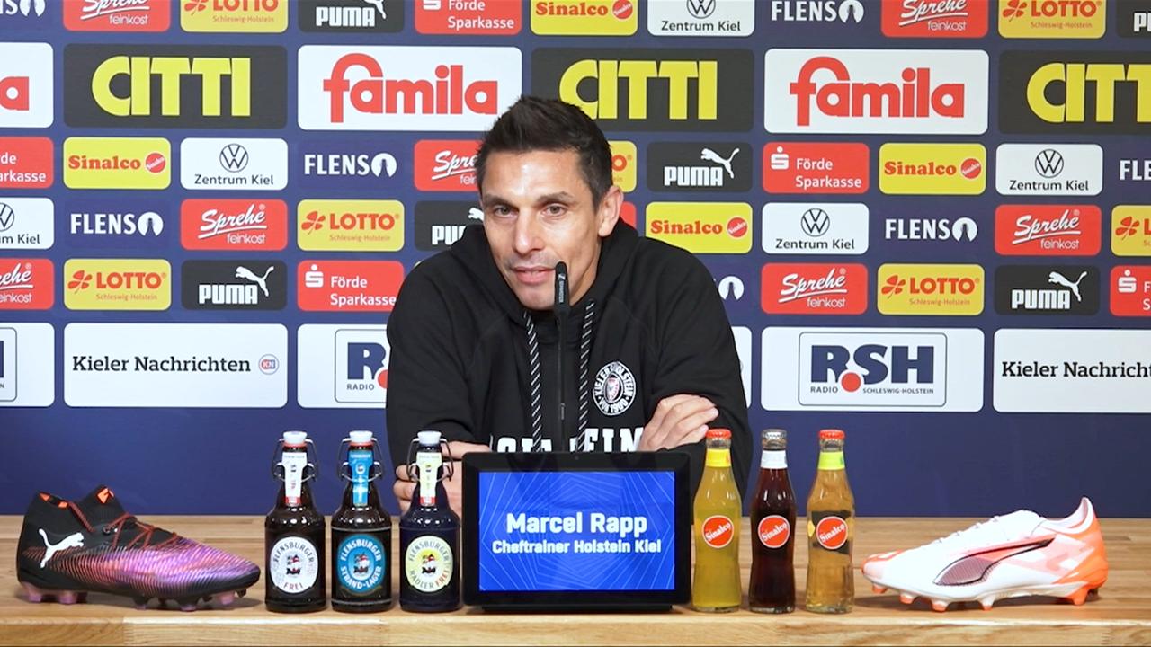 Marcel Rapp Trainer von Holstein Kiel auf der Pressekonferenz vor dem Spiel gegen den FC Bayern | ARD