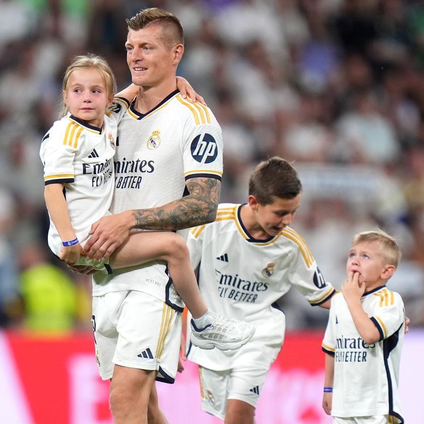 Feierlicher Kroos-Abschied bei letztem Heimspiel | sportschau.de