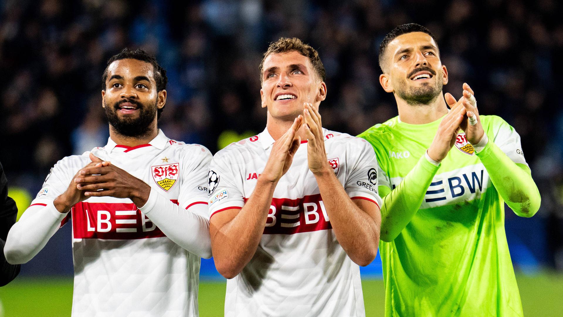 Die Spieler des VFB Stuttgarts bejubeln Sieg gegen Bratislava | IMAGO/Kirchner-Media