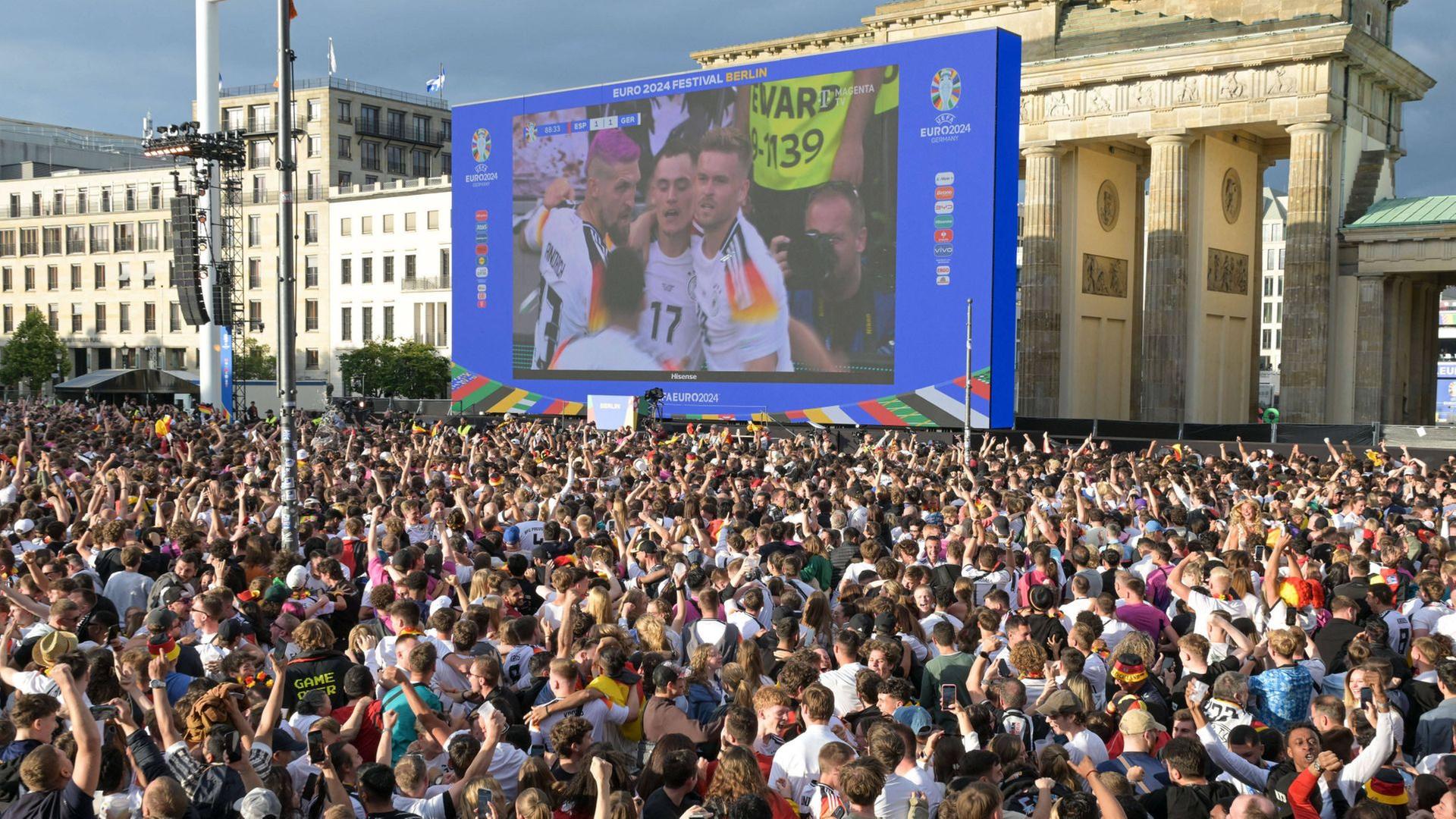 Fanmeile bei der FuÃball-EM 2024 | www.imago-images.de