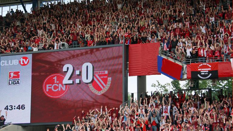 Nürnbergs Fans feiern den Aufstieg in der Relegation 2009 | imago Nürnbergs Fans feiern den Aufstieg in der Relegation 2009