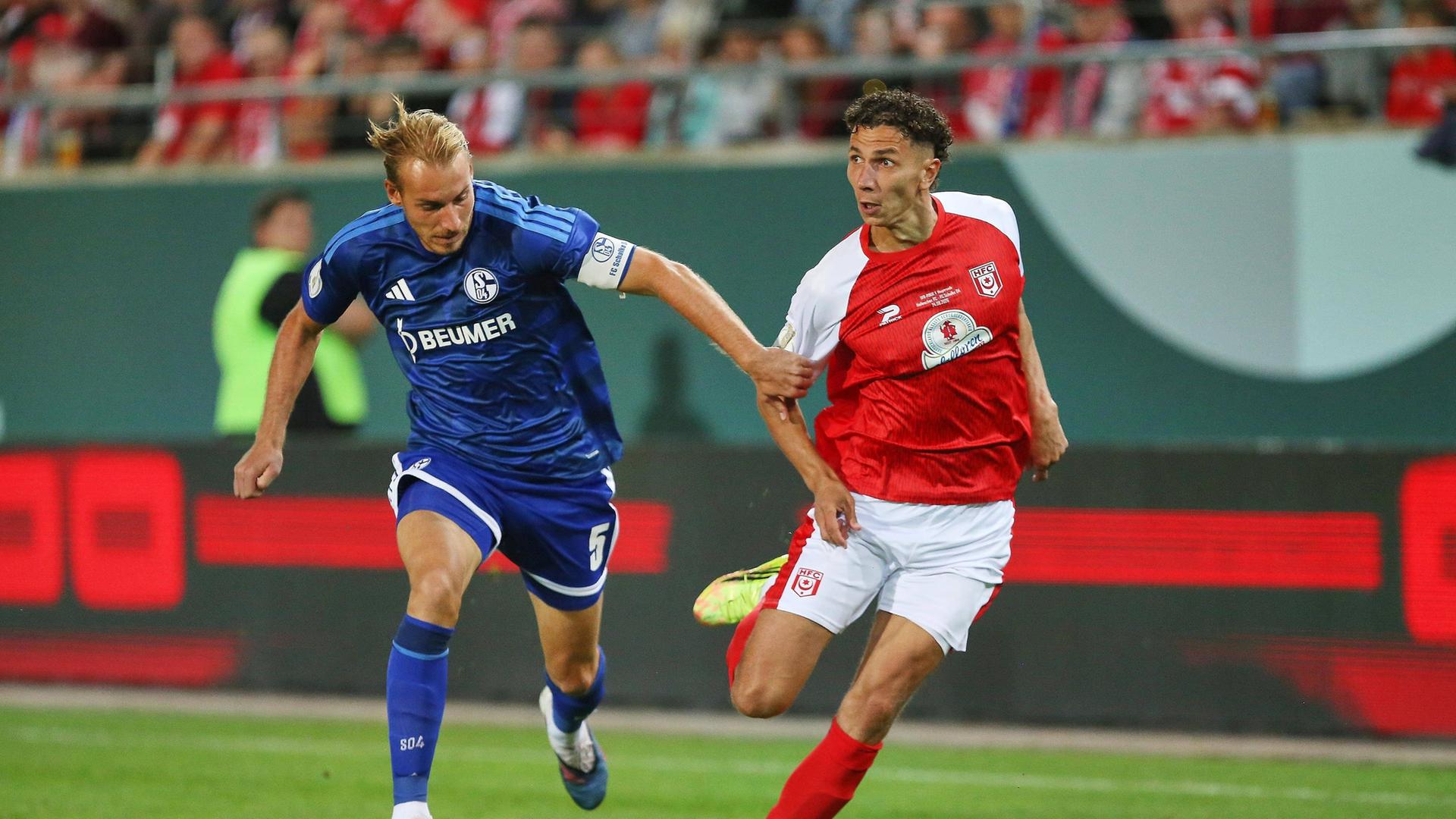 DFB-Pokal: Hallescher FC gegen Schalke 04 im Re-Live