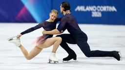 Minerva Hase und Nikita Volodin auf dem Eis