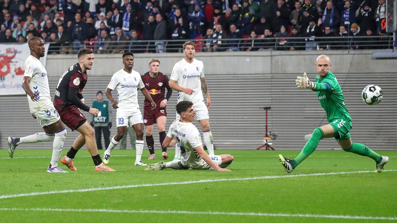 DFB-Pokal-Achtelfinale: Favorit RB Leipzig lässt den 1. FC Magdeburg abblitzen DFB-Pokal-Achtelfinale: Favorit RB Leipzig lässt den 1. FC Magdeburg abblitzen