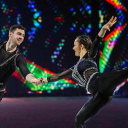 Eiskunstäufer Robert Kunkel und seine Partnerin Annika Hocke bei einer 