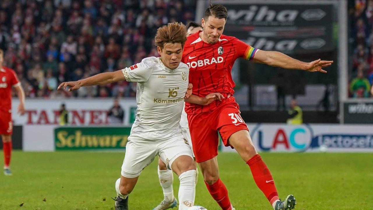 Spielszene zwischen dem SC Freiburg und Mainz 05 | IMAGO, IMAGO / Steinsiek.ch