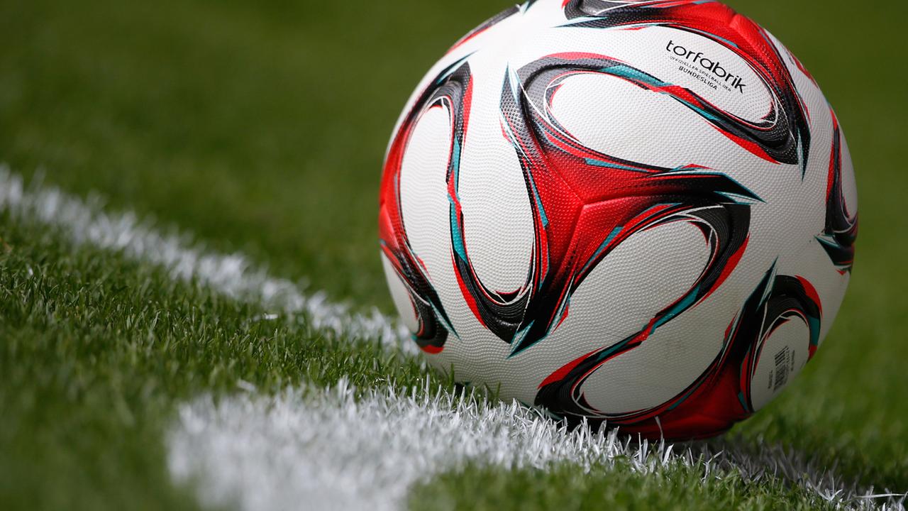 Live hören und im Ticker: Schalke eröffnet Saison gegen Hertha