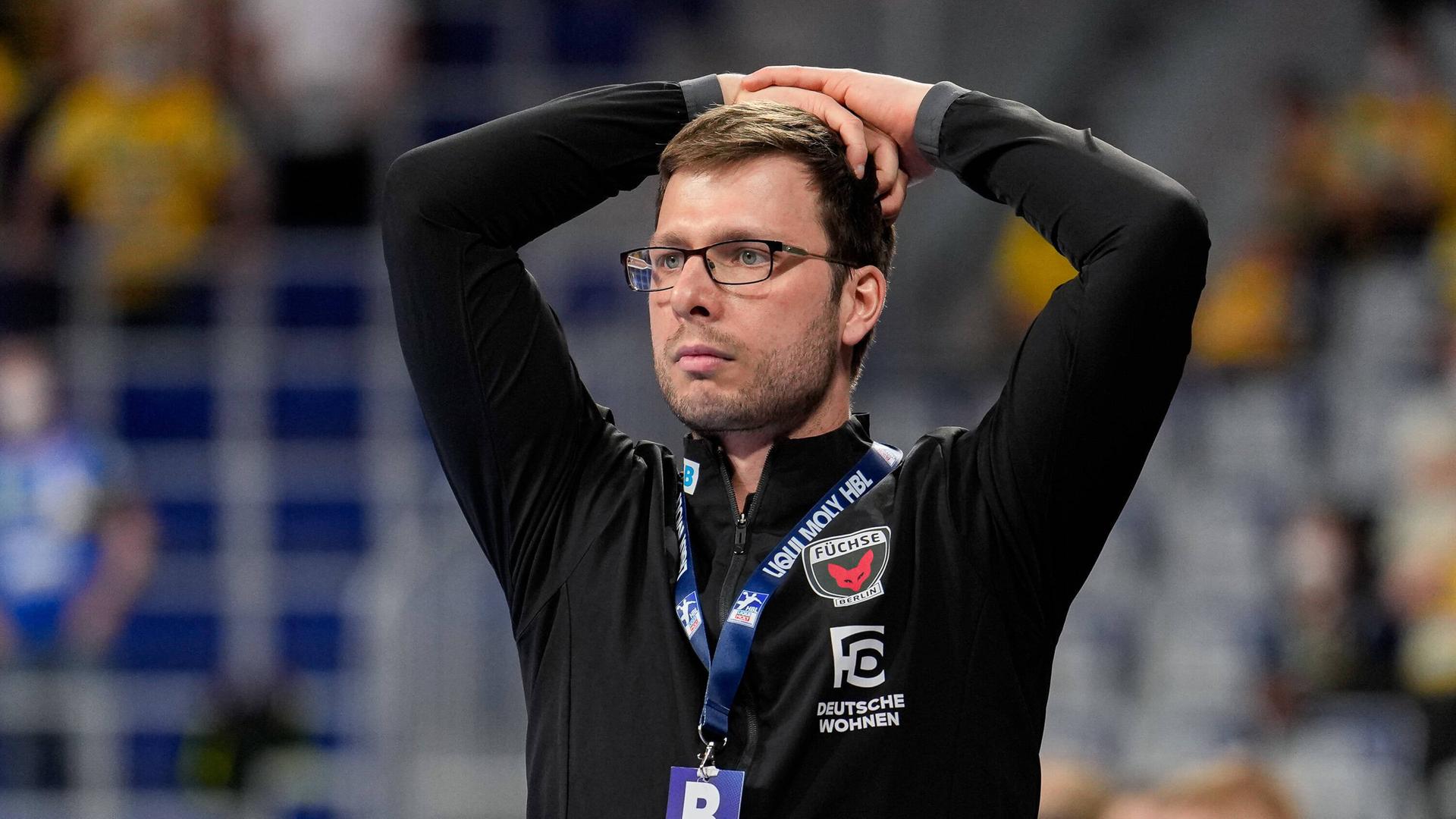 Jaron Siewert guckt enttäuscht | IMAGO/Oliver Zimmermann