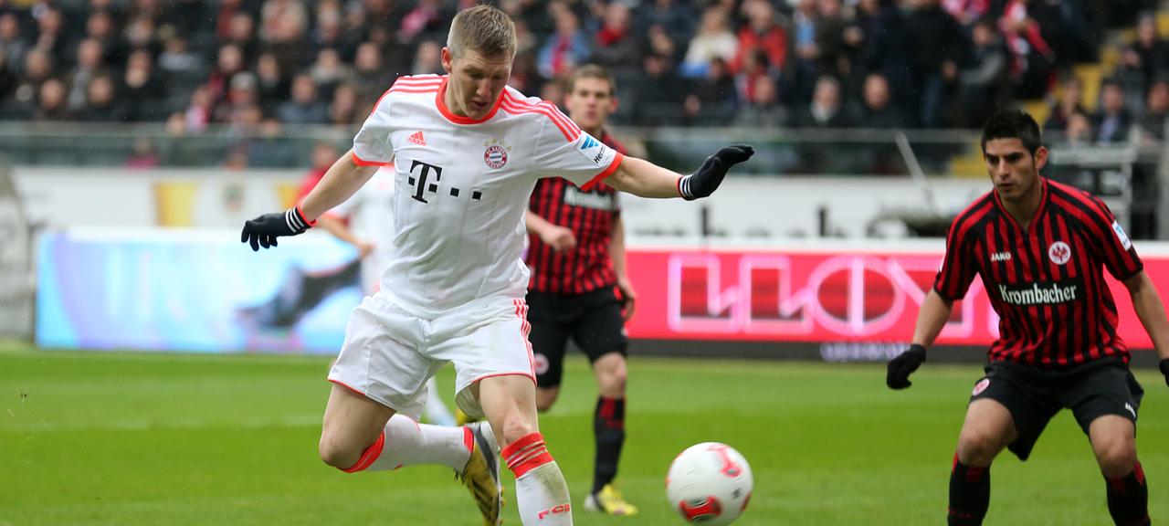 Tor des Monats April 2013, Bastian Schweinsteiger, FC Bayern München | dpa Tor des Monats April 2013, Bastian Schweinsteiger, FC Bayern München