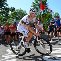 Tadej Pogacar bei der zwölften Etappe der Tour de France