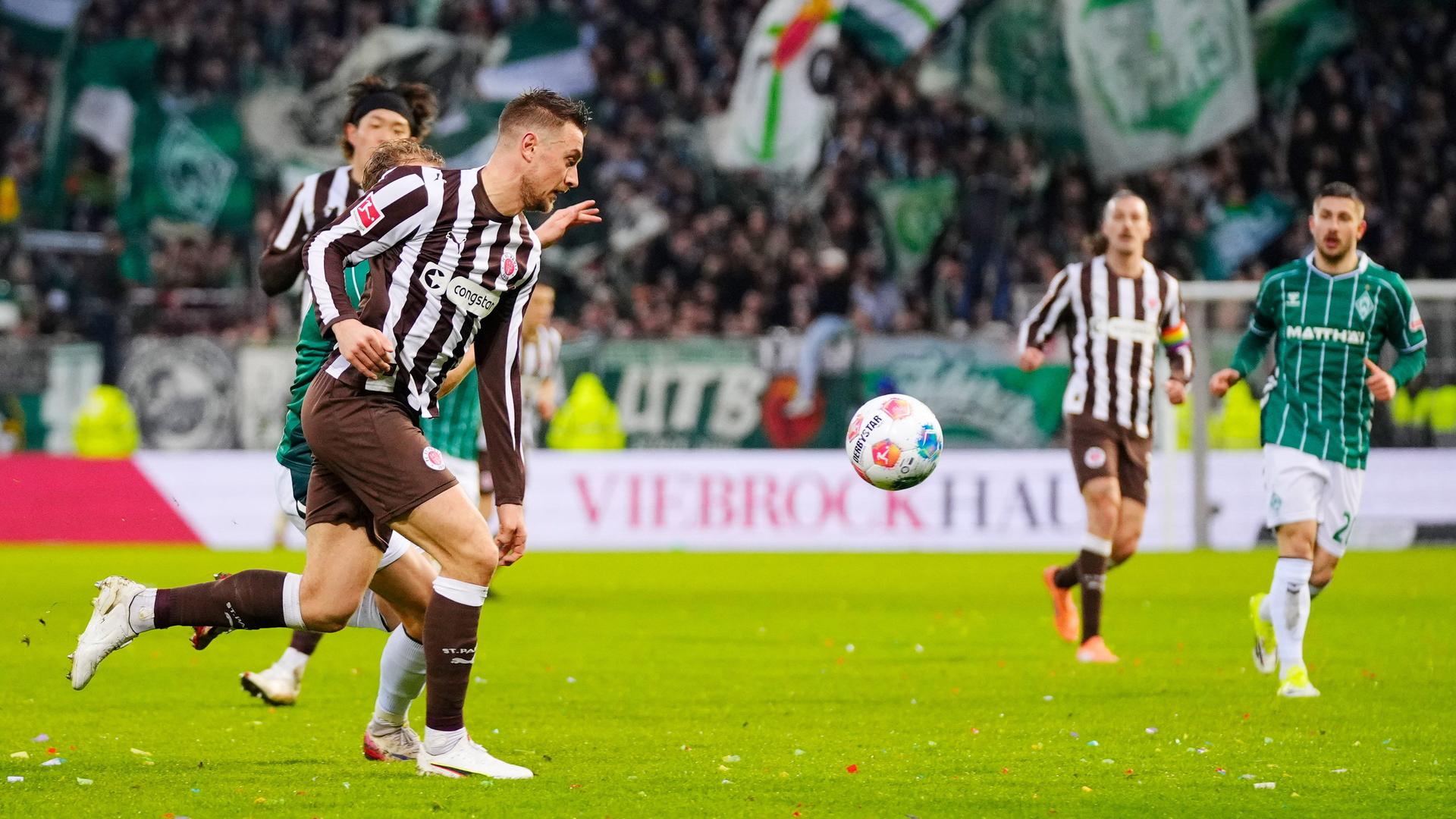 Jetzt live - Halbzeit eins ohne Tore zwischen St. Pauli und Werder