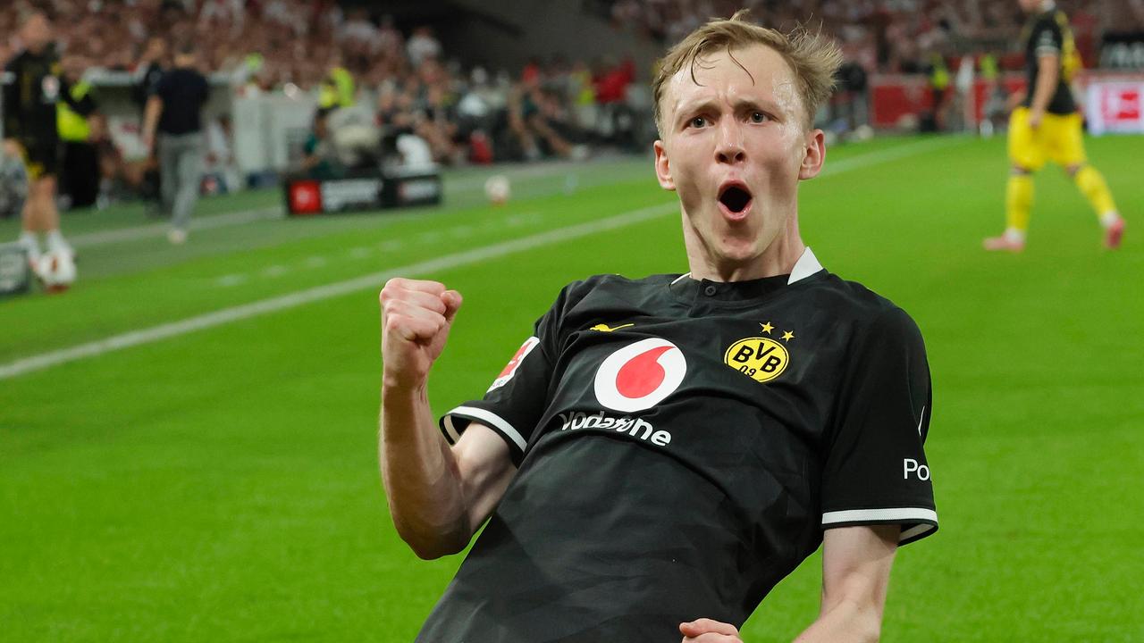 Beier schießt den BVB in Stuttgart nach 40 Monaten an die Spitze