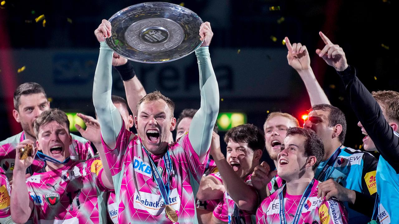 Füchse Berlin: Meisterschale im eigenen Keller wieder aufgetaucht