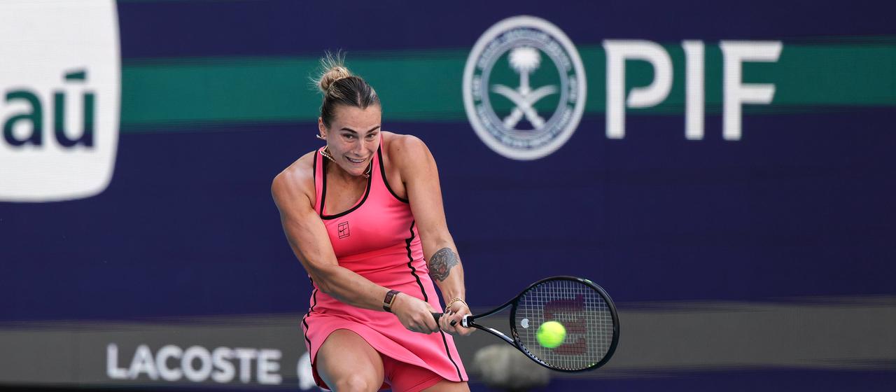 Aryna Sabalenka besiegt Coco Gauff in Miami