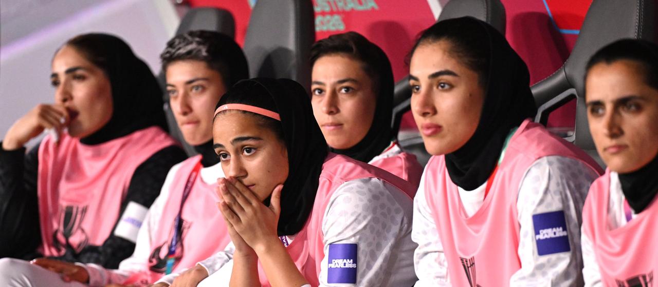Iranische Fußballerinnen auf der Ersatzbank