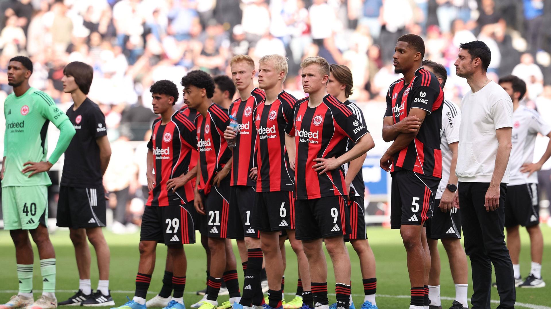 Frust bei Eintracht Frankfurt | IMAGO / HMB-Media