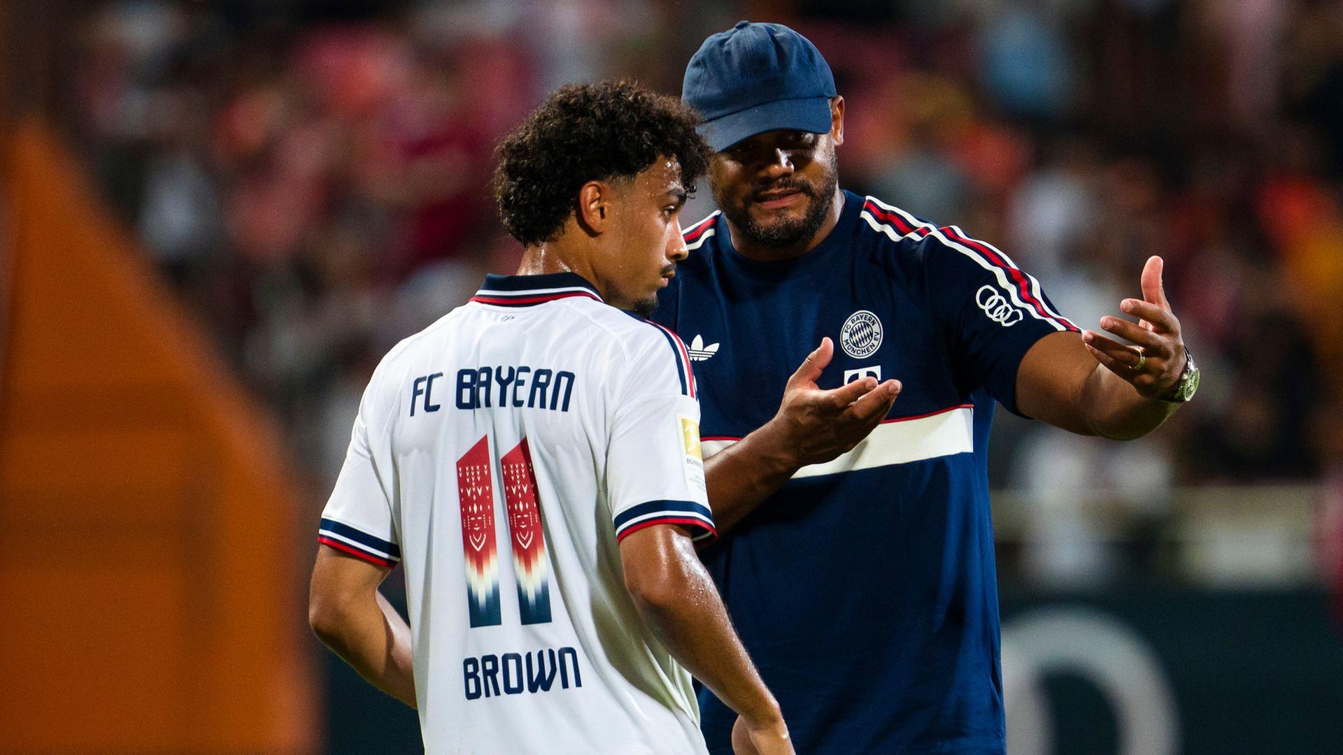 Nathaniel Brown und Vincent Kompany | picture-alliance/dpa