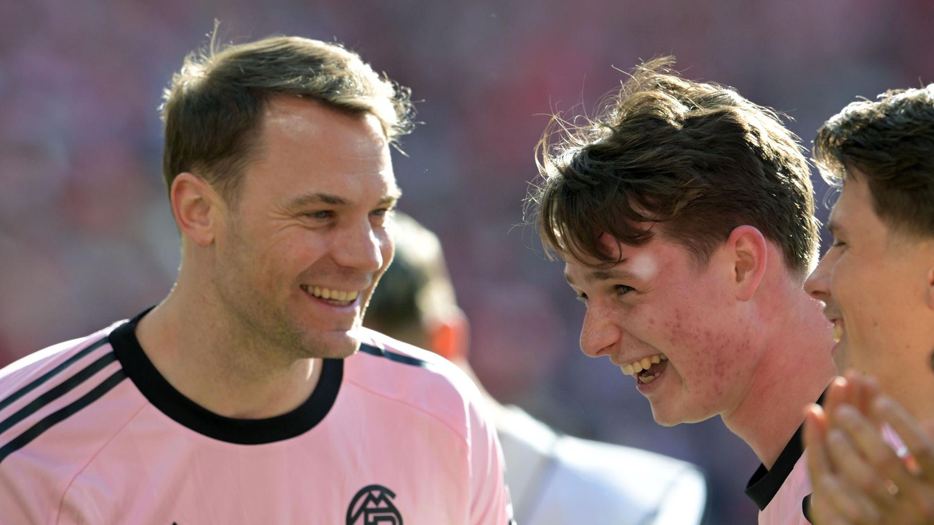 Manuel Neuer und Jonas Urbig | picture-alliance/dpa