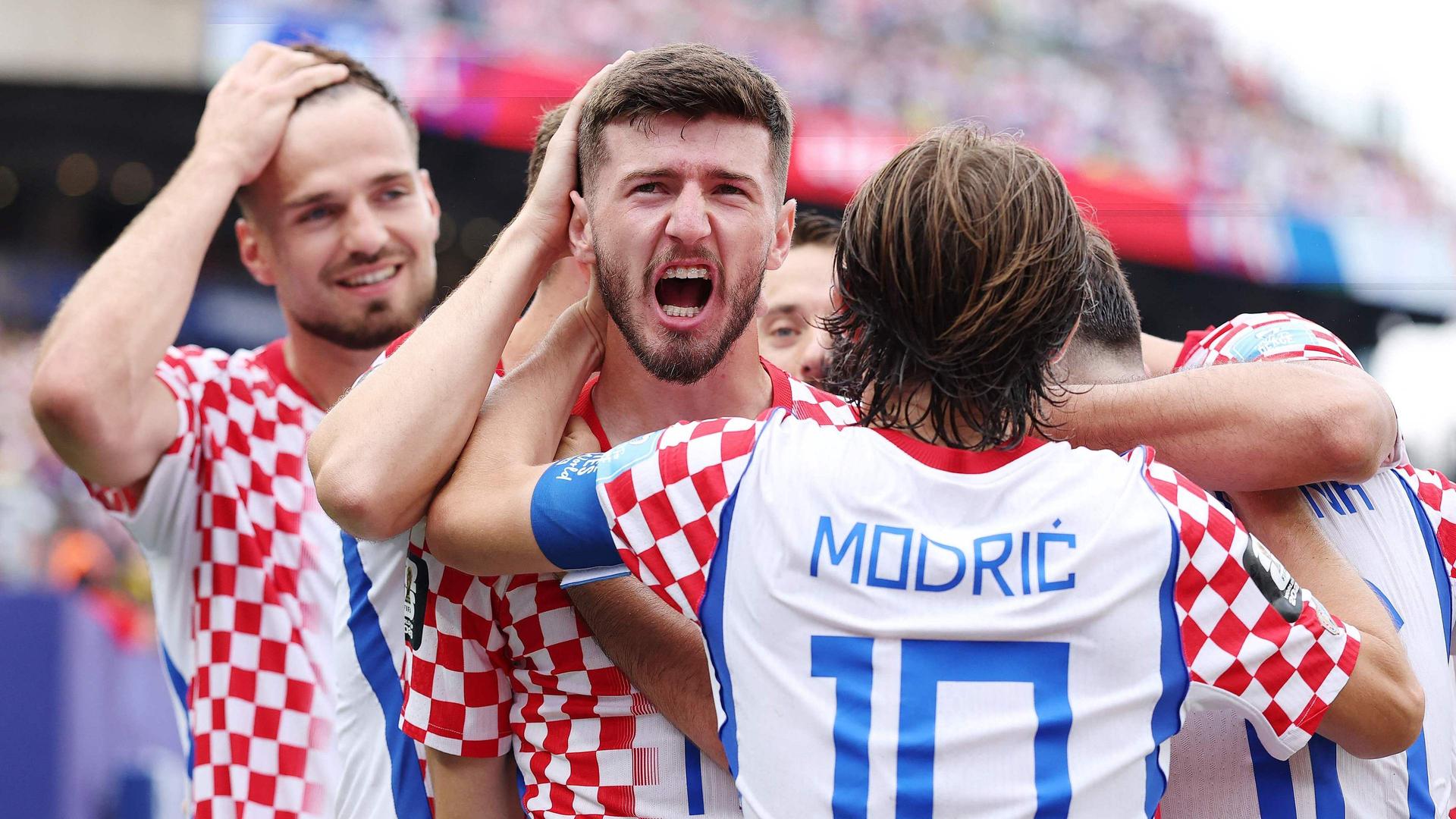Kroatiens Petar Sucic jubelt nach einem Tor mit seinem Team | Getty Images via AFP