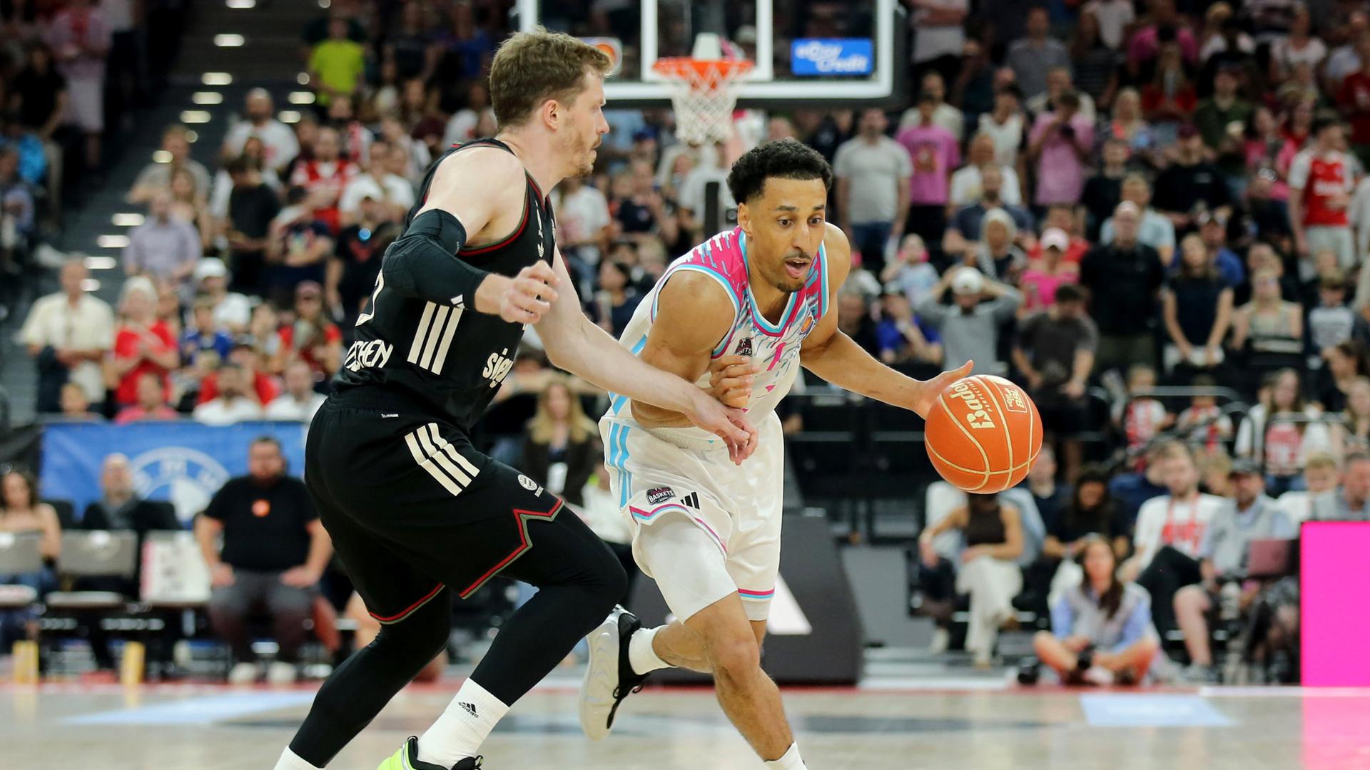 Live ab 20.30 Uhr - Bayerns Basketballer wollen zweiten Sieg