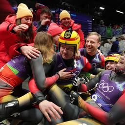 Die deutsche Teamstaffel jubelt