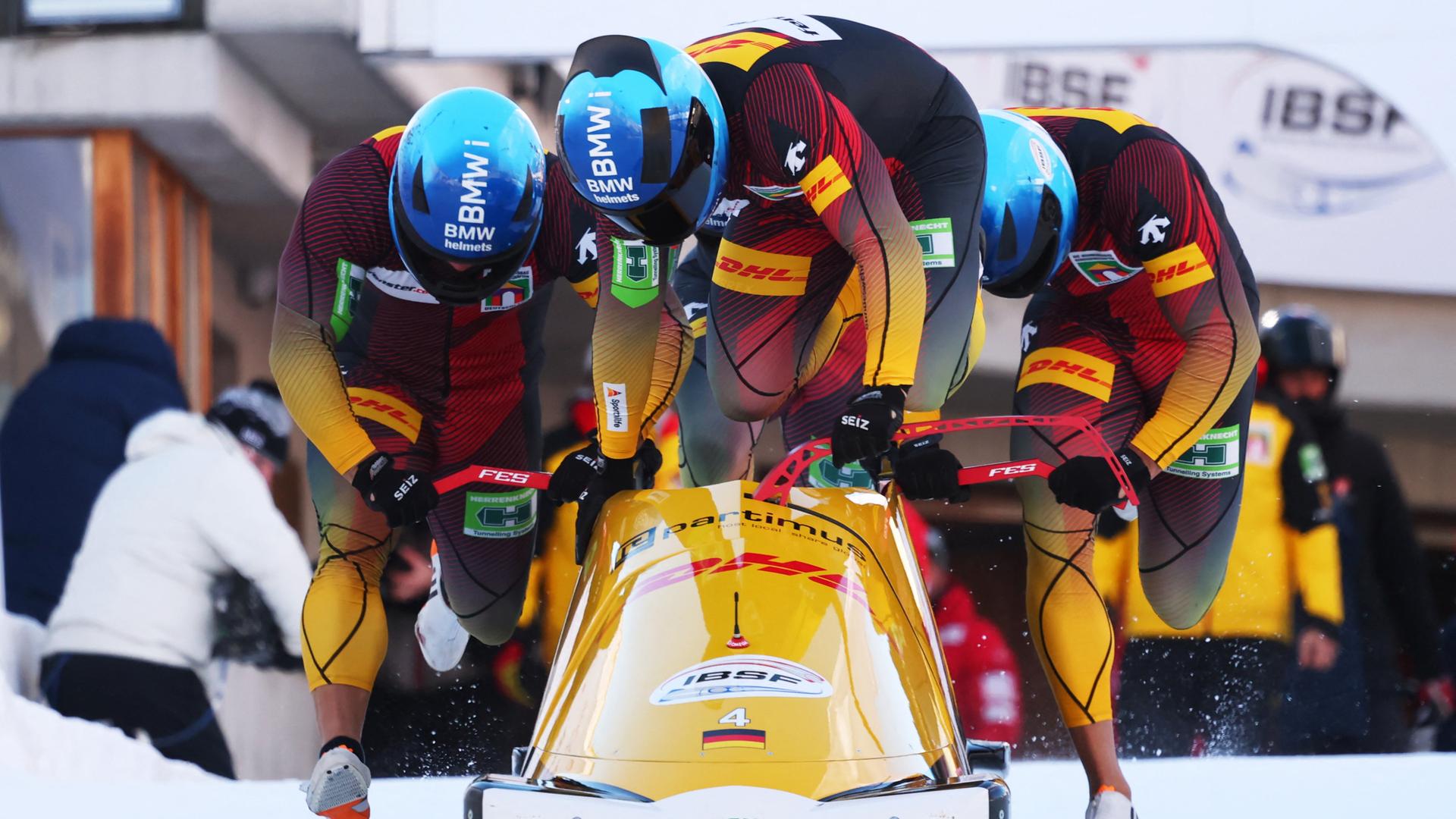 Adam Ammour, Issam Ammour, Joshua Tasche und Alexander Schaller im Viererbob | REUTERS/Denis Balibouse