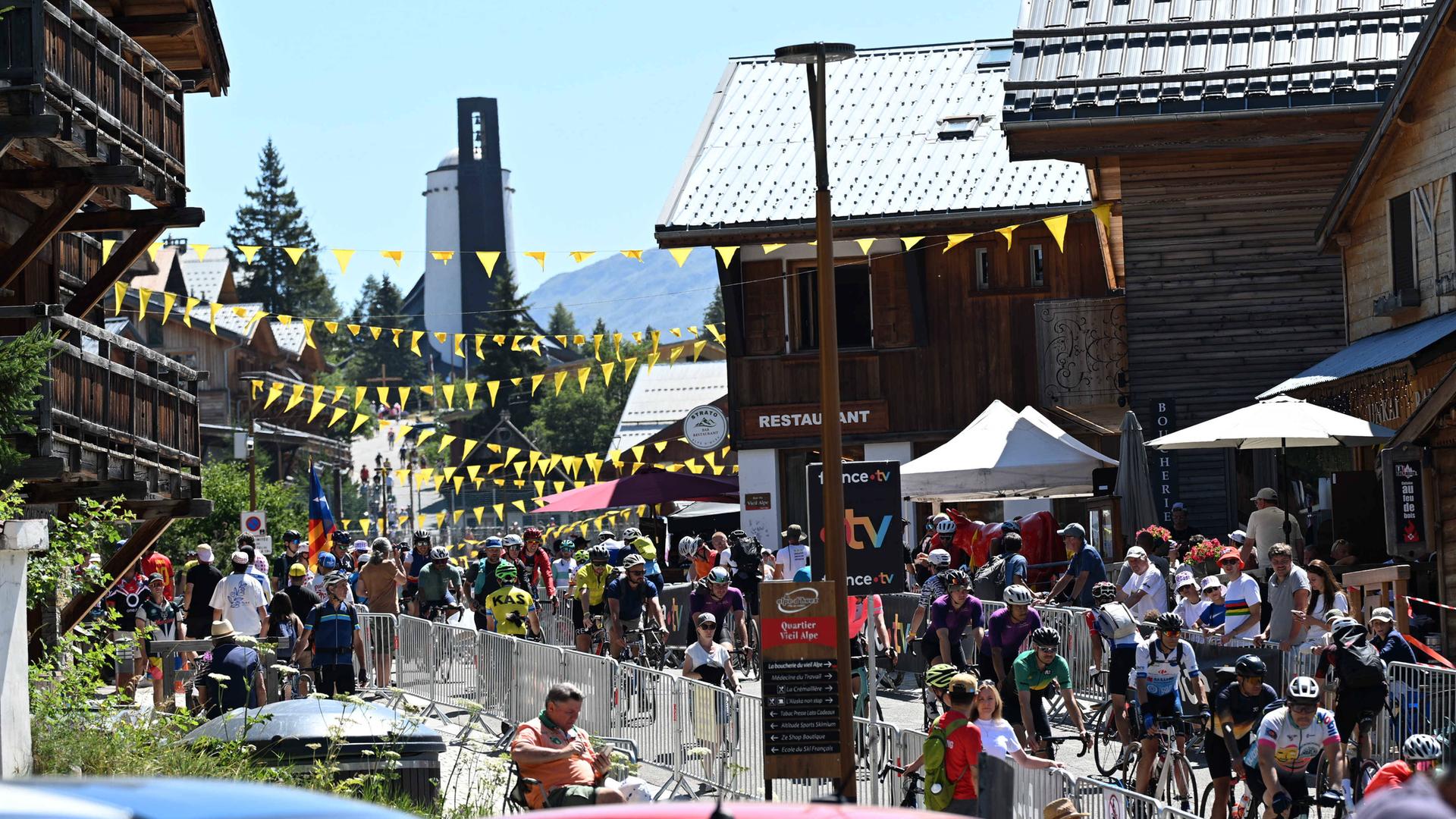 Tour-de-France-News: Ausnahmezustand in Alpe d'Huez