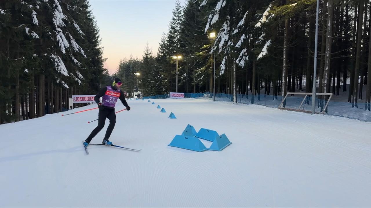 arnd-peiffer-stellt-die-strecke-in-nove-mesto-vor