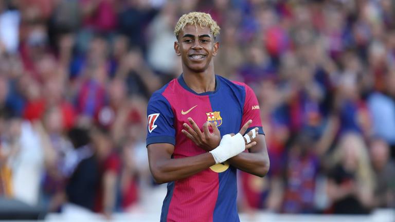 Barcelonas Lamine Yamal bejubelt seinen Treffer
