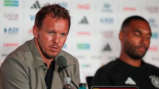 Julian Nagelsmann während einer Pressekonferenz