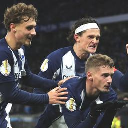 Video: Sportshow | Stephanie Baczyk | 28. Okt. 2025 | IMAGO / Kontrast Hertha BSC feiert den 1:0-Sieg gegen Elversberg. (Foto: IMAGO / Contrast)