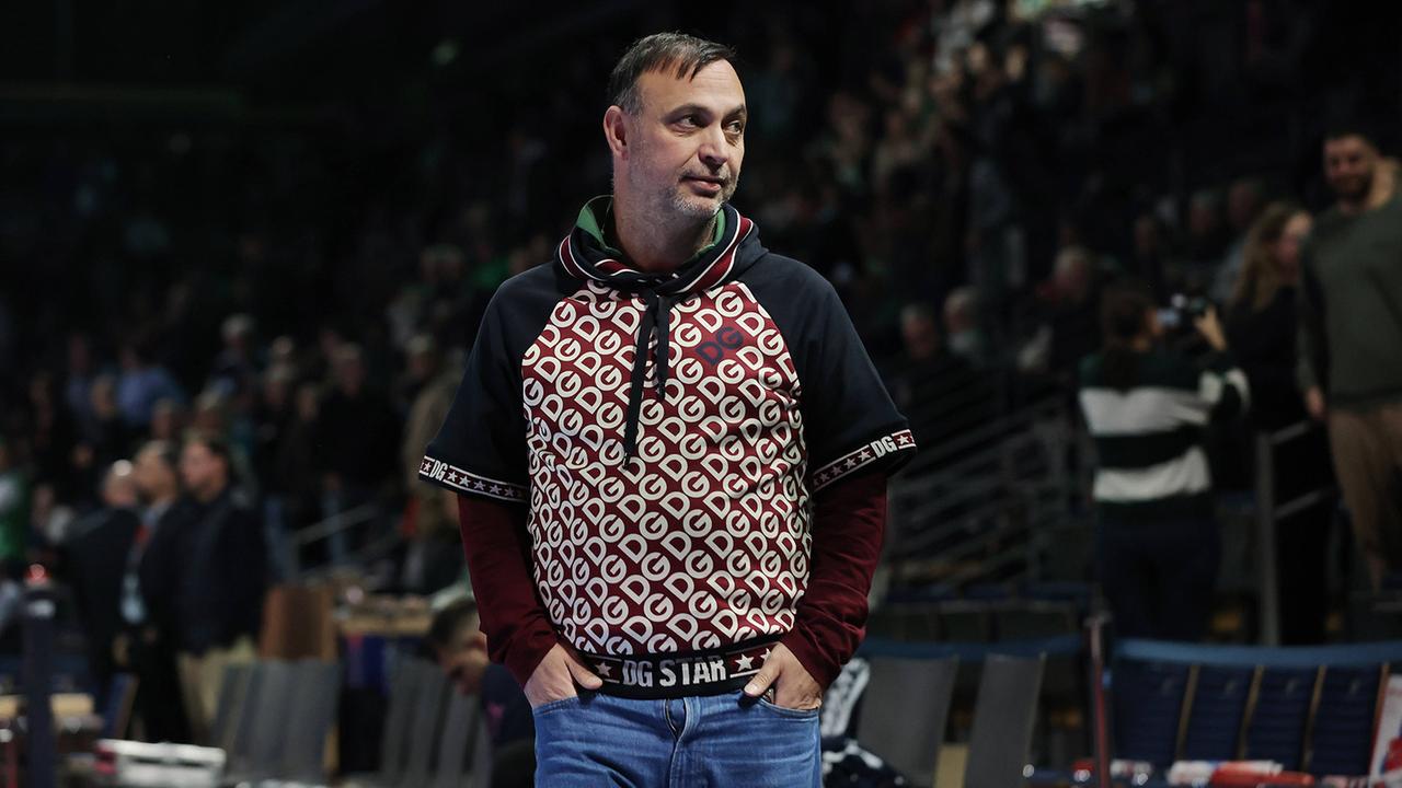 Hanning-M-ssen-eine-Mannschaft-hinstellen-die-um-Weltspitze-mitspielt-