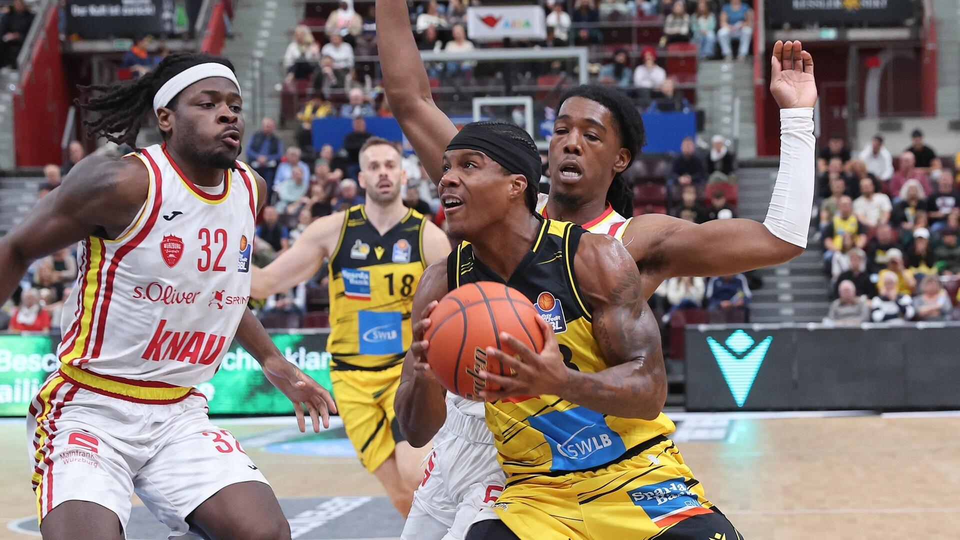 Stefan Smith von den MHP Riesen Ludwigsburg.  | picture-alliance / Reportdienste, Picture Alliance