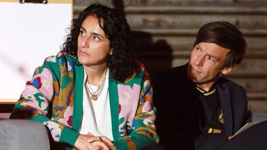 Tugba Tekkal (l.) und Carsten Wettich