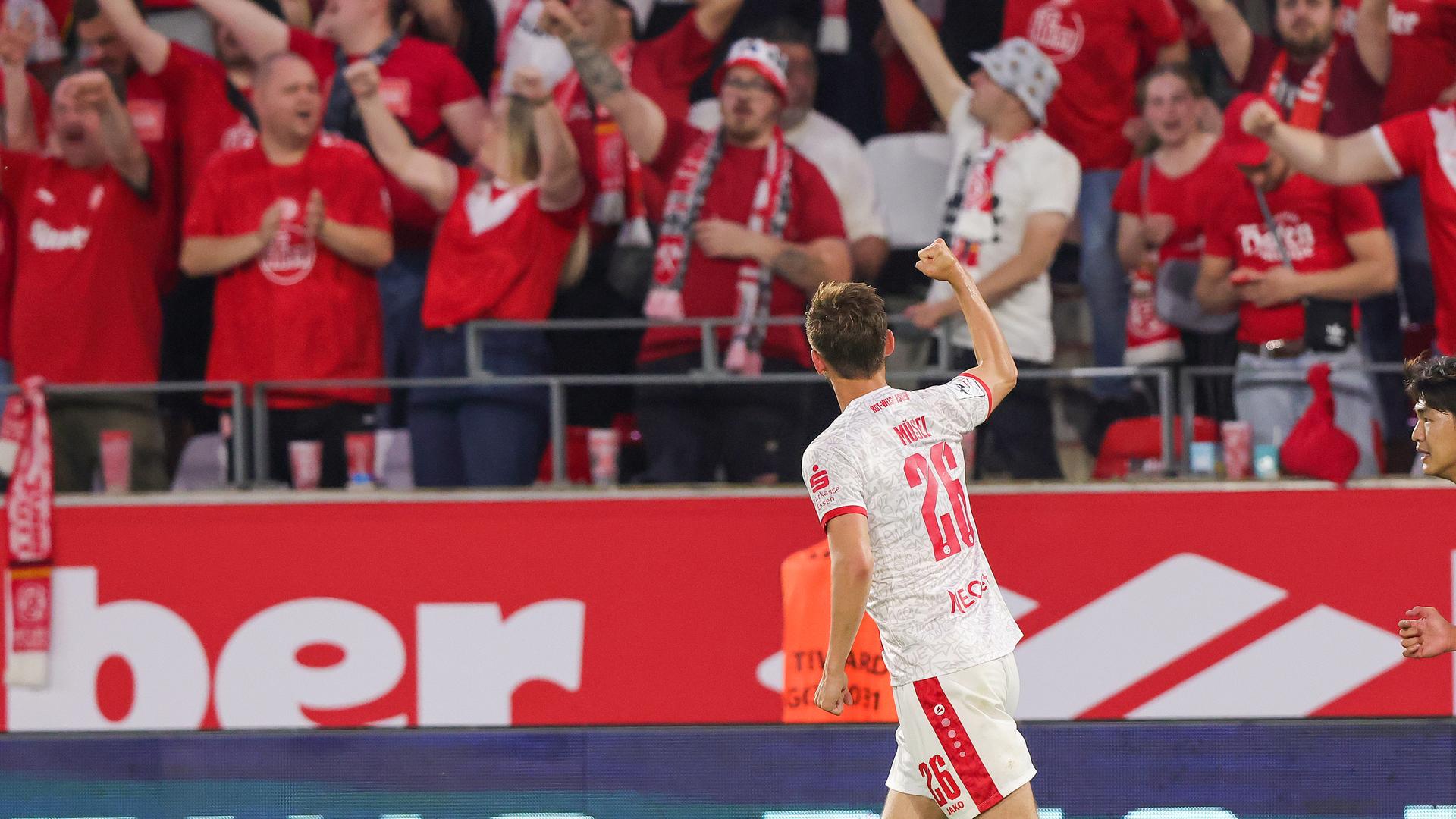 RWE mit Mut, Zuversicht und vielen Fans nach Fürth