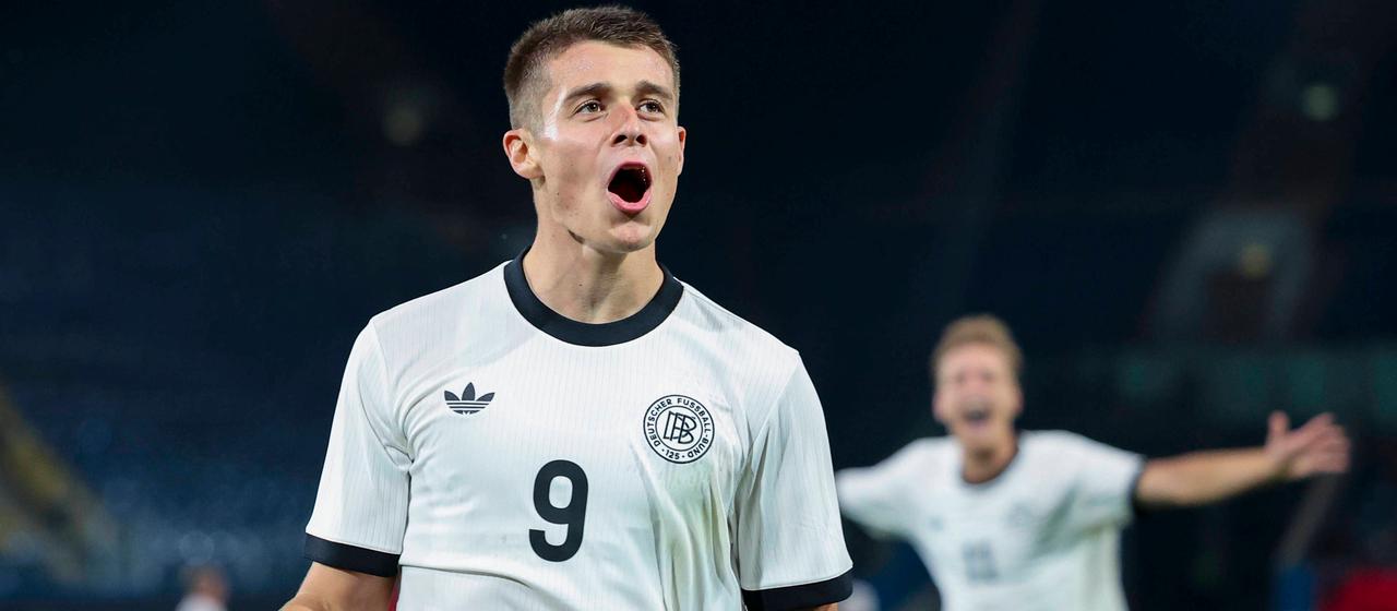 Nicolo Tresoldi bejubelt seinen Treffer zum 3:0