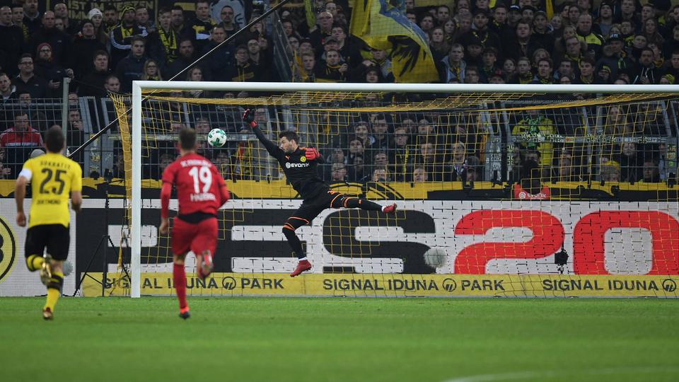 Nils Petersen | Getty Images/Simon Hofmann Nils Petersen