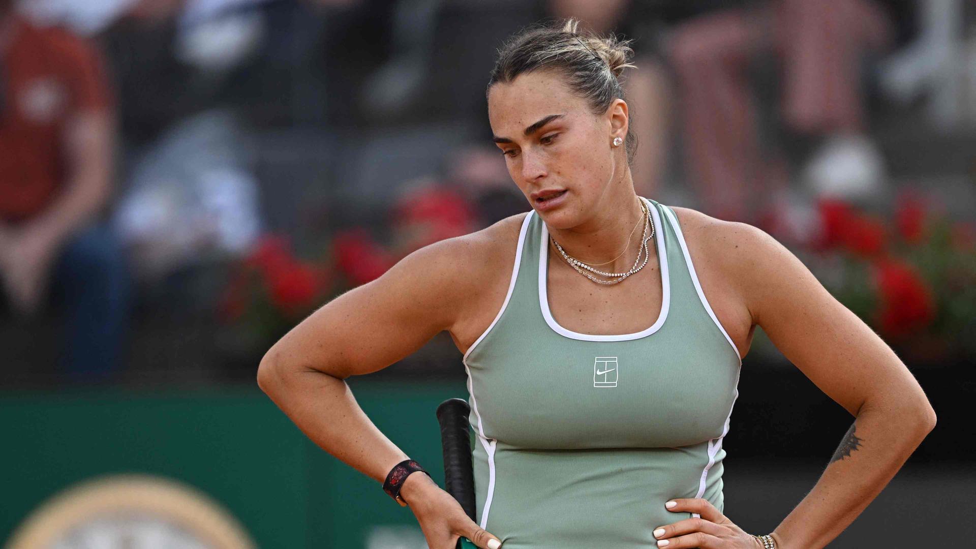 Aryna Sabalenka scheitert früh und sucht ihre Form