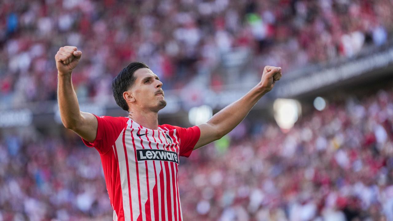 Freiburg deklassiert Gladbach und übernimmt die Tabellenführung