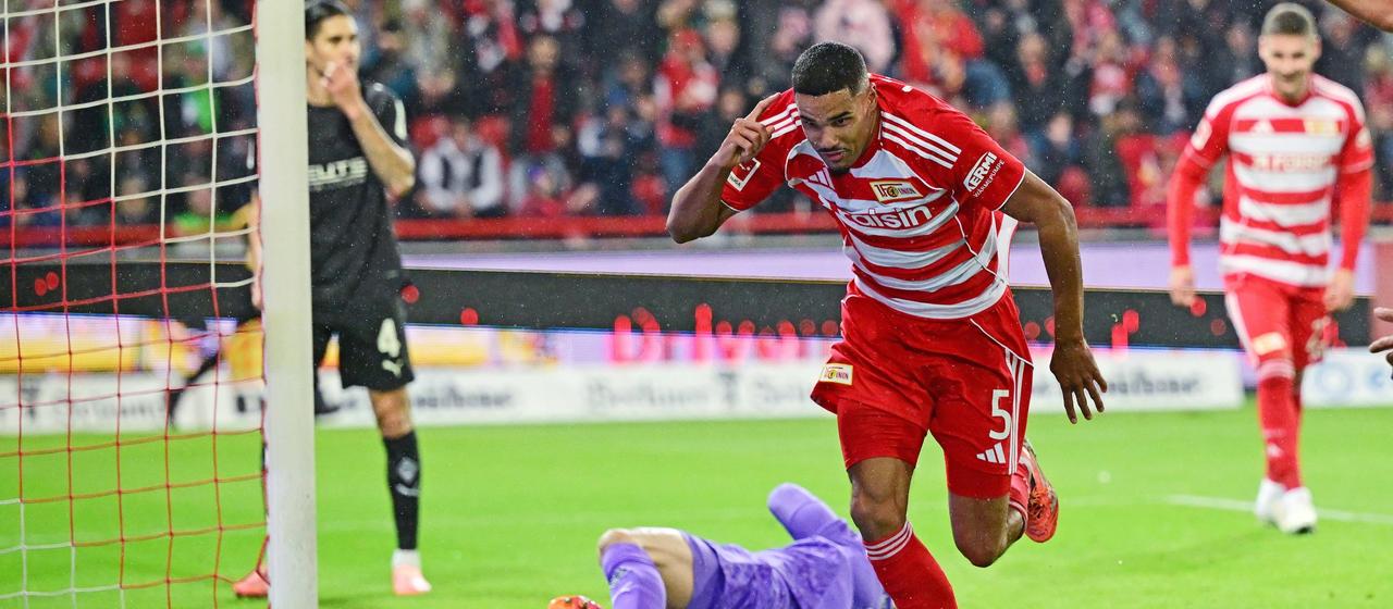 Danilho Doekhi bejubelt seinen Treffer zum 1:0 | WITTERS Danilho Doekhi bejubelt seinen Treffer zum 1:0
