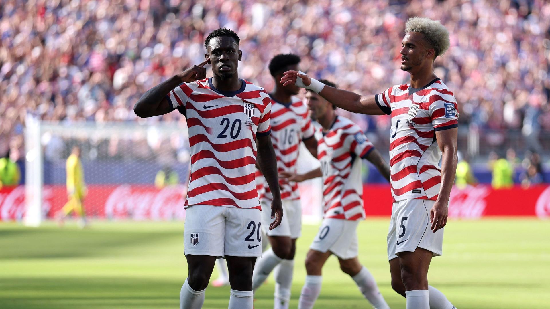 WM 2026: Balogun trifft und fliegt - USA stehen im Achtelfinale