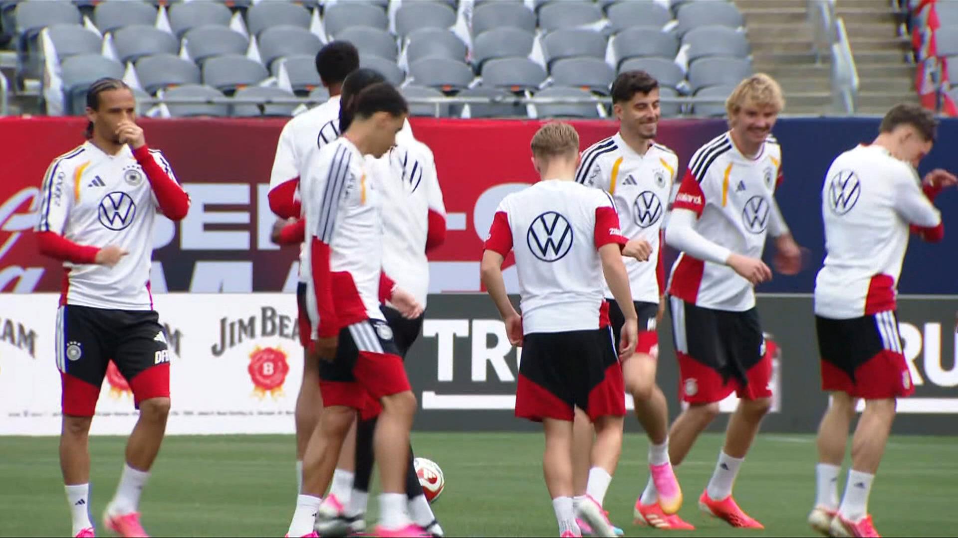 Das DFB-Team beim Abschlusstraining | Sportschau