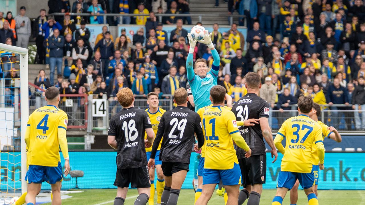Braunschweig-Keeper wird Matchwinner gegen Dresden