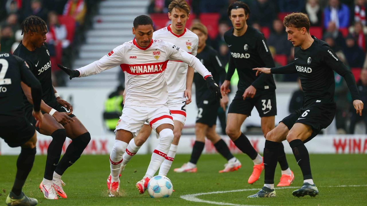 Spielszene aus dem Duell VfB Stuttgart gegen den SC Freiburg. | IMAGO, IMAGO / Pressefoto Baumann