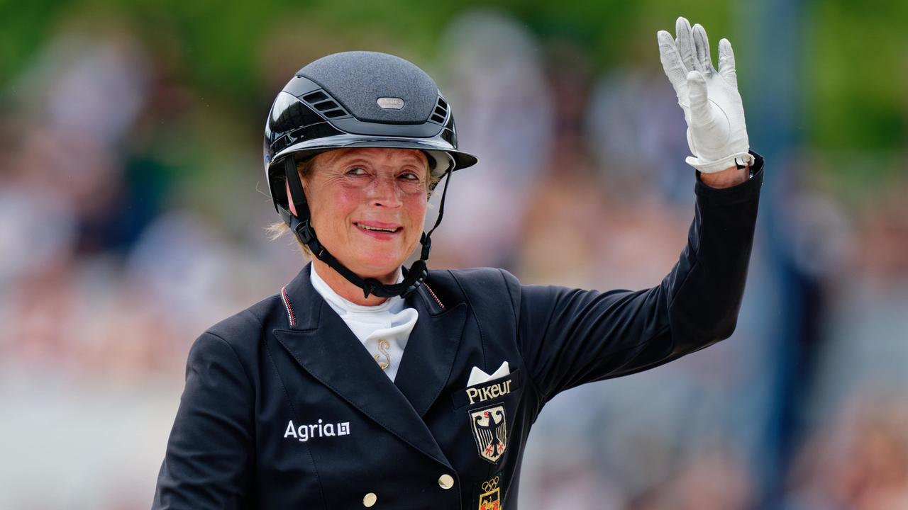 Dressurreiter-Team-rettet-EM-Gold-vor-Gro-britannien