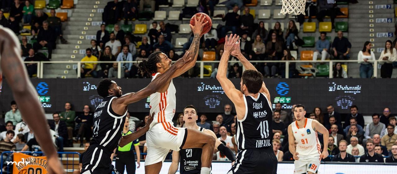 Spielszene - Dolomiti Energia Trento - Niners Chemnitz 