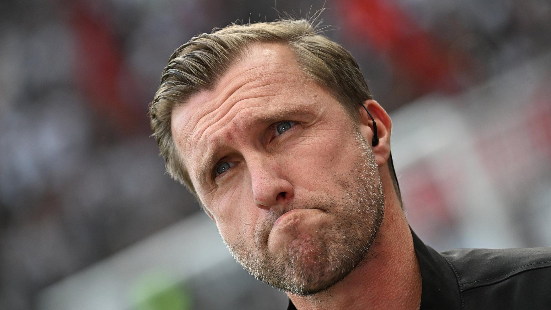 Passende Mundwinkel: der Frankfurter Nicht-mehr-Sportvorstand Markus Krösche. | IMAGO