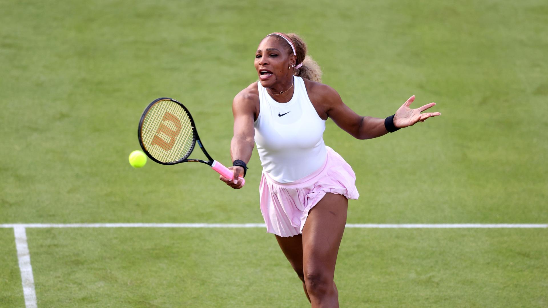 Serena Williams kehrt mit Sieg auf die Tennis-Tour