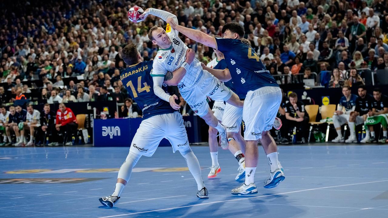 Füchse Berlin werfen sich ungefährdet zum Pokalsieg