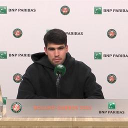 Carlos Alcaraz auf der Pressekonferenz